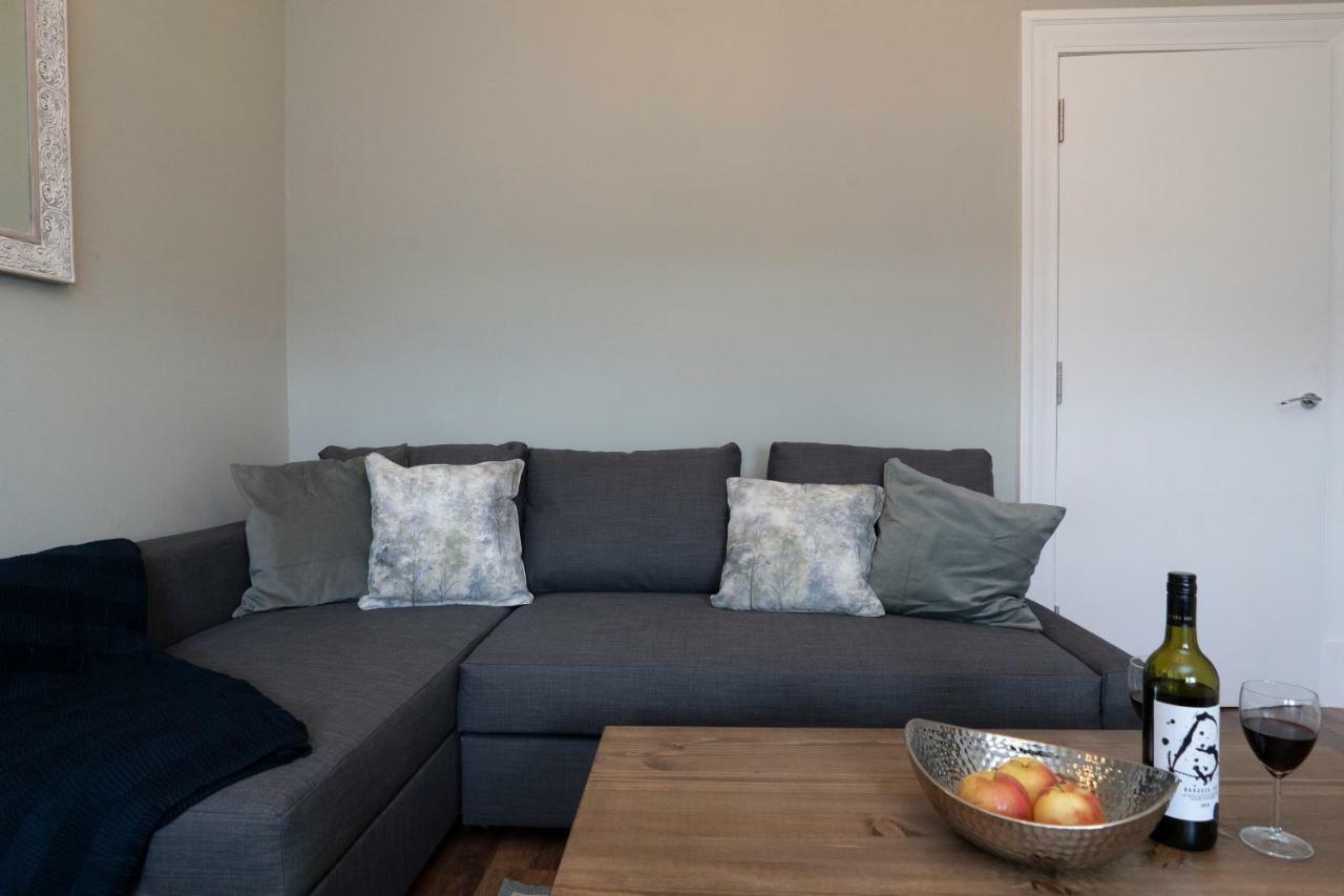 Greenstar Apartments - 2 Minute Walk Away Into City Centre - 6 Individual Flats - Next To Abertay University - 1 Bed 2 Bed & 3 Bedroom Flats - Fully Equipped - Short - Mid - Long Stays Welcome Dundee Zewnętrze zdjęcie