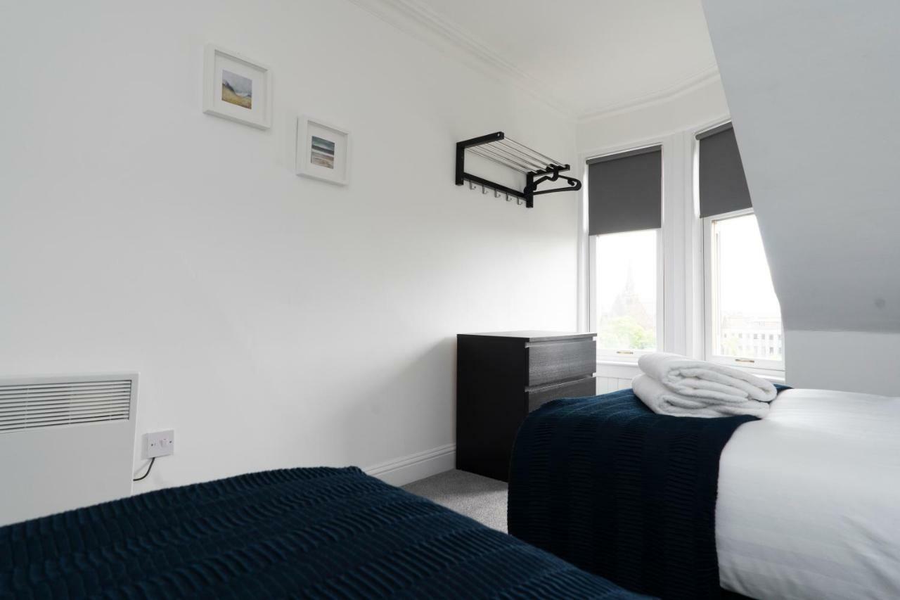 Greenstar Apartments - 2 Minute Walk Away Into City Centre - 6 Individual Flats - Next To Abertay University - 1 Bed 2 Bed & 3 Bedroom Flats - Fully Equipped - Short - Mid - Long Stays Welcome Dundee Zewnętrze zdjęcie